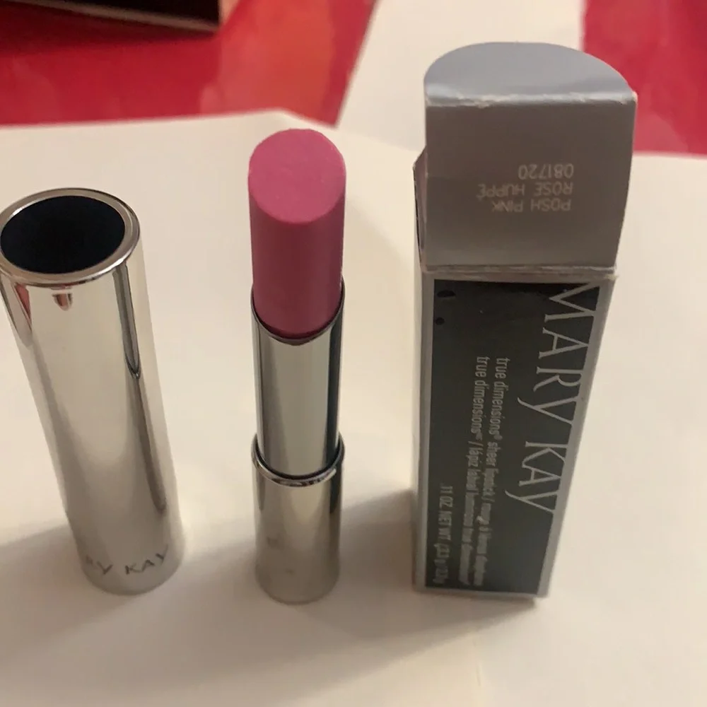 NEW MARY KAY POSH PINK LIPSTICK #5M13. TRUE DIMENSIONS SHEER LIPSTICK New in box